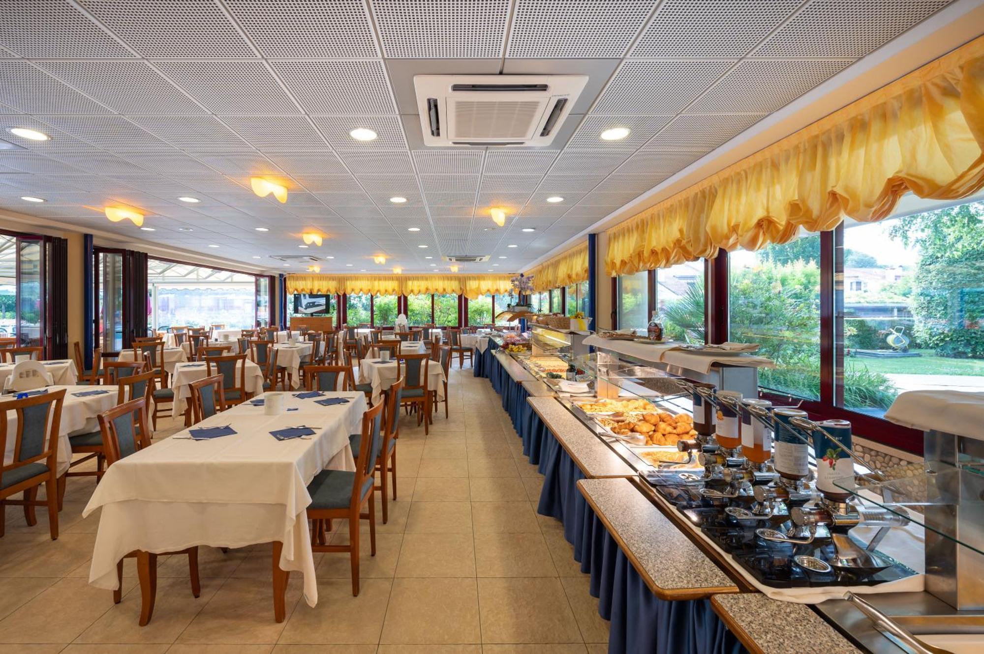 Villaggio Planetarium Resort Bibione Dış mekan fotoğraf